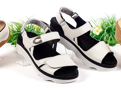 Three pairs of ladies' summer sandals