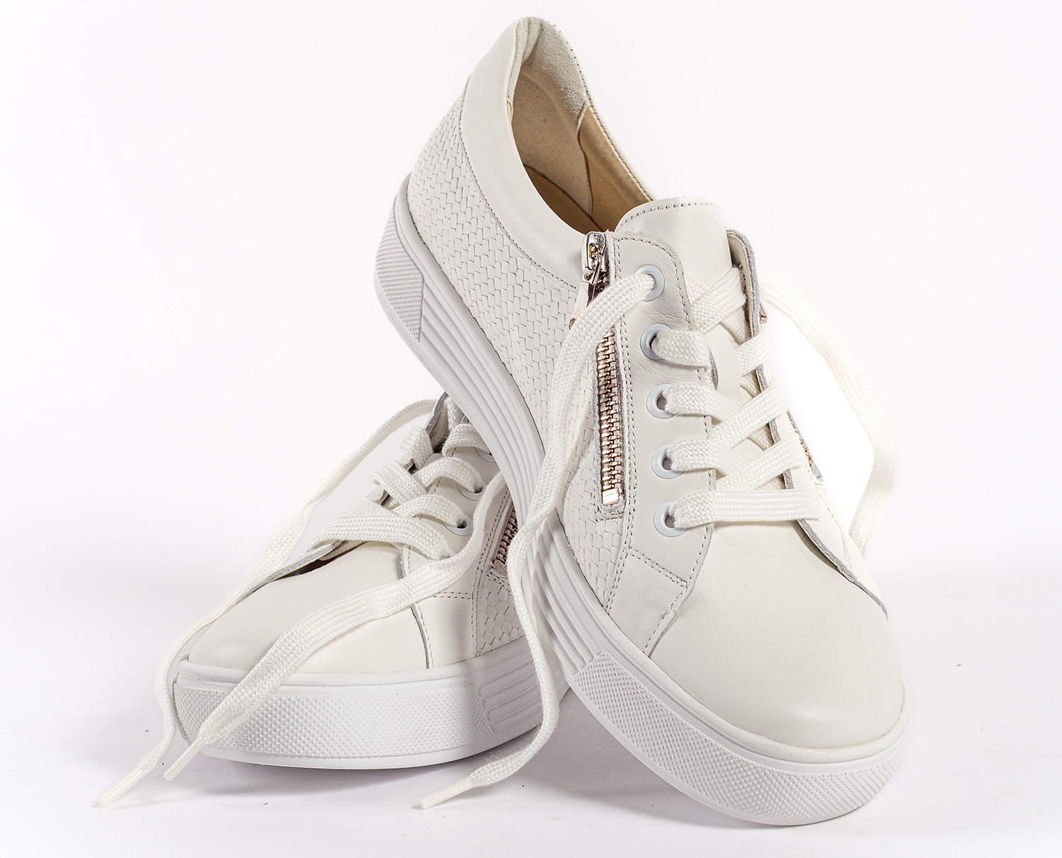 Ladies casual plimsolls